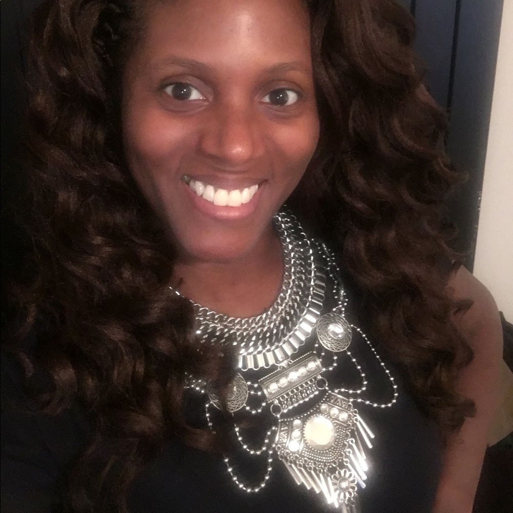 Meet your Posher, Michele